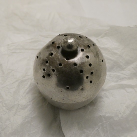 42grams-old-silver-salt-shaker-90087.jpg