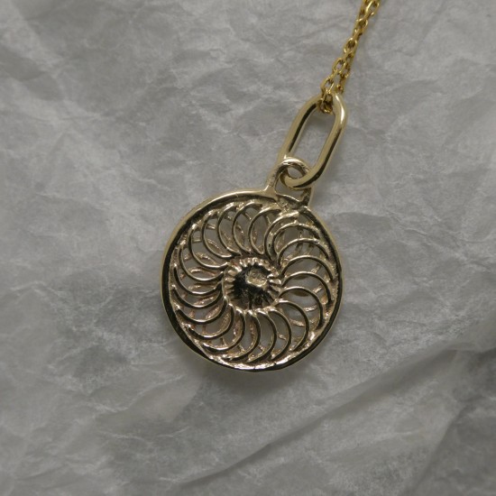 small-agrade-emerald-filigree-gold-90726.jpg