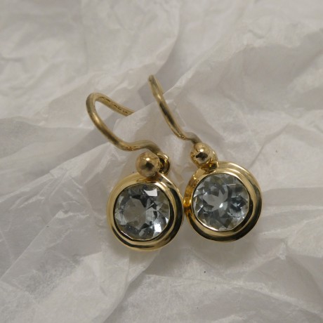 aquamarine-6mm-matched-gold-earrings-00024.jpg