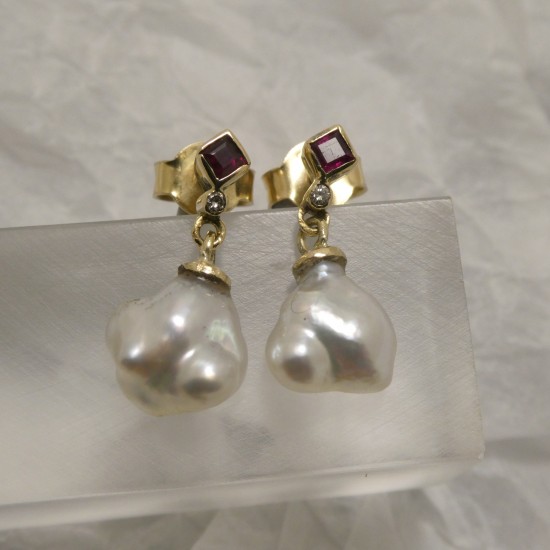 baroque-keshi-pearl-ruby-gold-90842.jpg