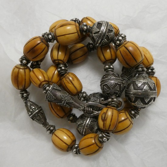 finely-worked-silver-cut-bamboo-90776.jpg