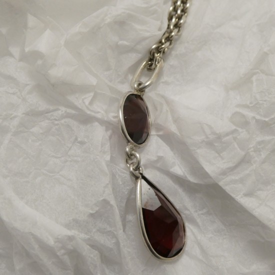 two-garnet0-pendant-silver-90883.jpg