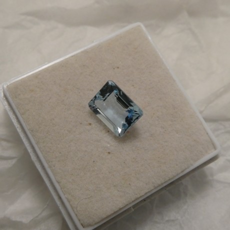 aaagrade-aquamarine-baguette-gemstone-00174