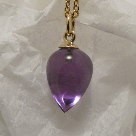 amethyst-droplet-9ctgold-pendant-00040.jpg