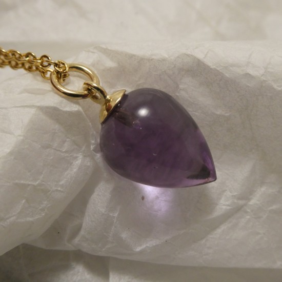 amethyst-droplet-9ctgold-pendant-00043.jpg