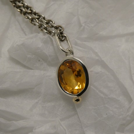 clear-citrine-quartz-gemstone-pendant-90986.jpg