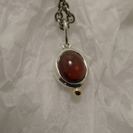 superior-cabochon-garnet-gemstone-pendant-90983.jpg