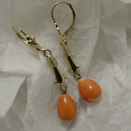 victorian-coral-teardrops-18ctgold-earrings-00087.jpg