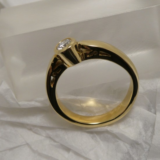 25pt-diamond-solitaire-18ctgold-handmade-00320.jpg